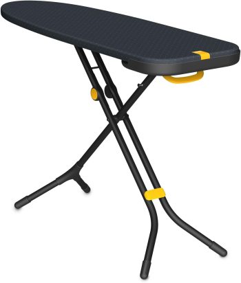 Joseph Joseph Glide Plus Strijkplank 135 x 45cm met Verstelbare Hoogte en Hittebestendige Stoomstrijkplank, Eenvoudige Opslag, 4 Lagen Katoenen Hoes, Zwart/Blauw
