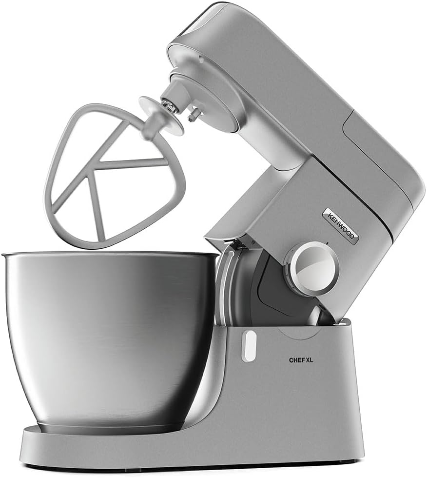 Kenwood Chef XL KVL4100S — Keukenmachine met grote roestvrijstalen mengkom van 6,7 l, multifunctionele keukenhulp, 1200 W, incl. 3-delige patisserieset, zilver